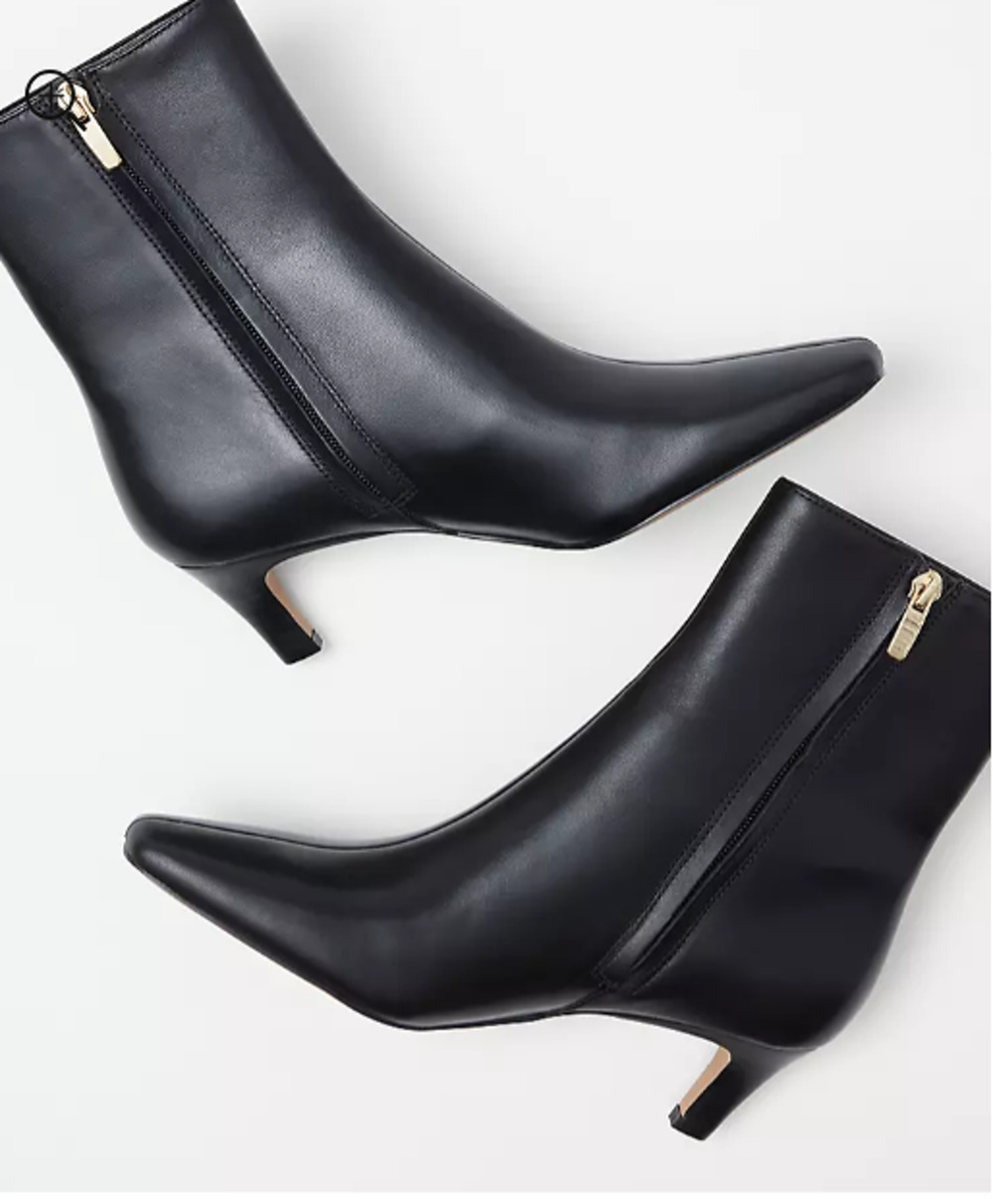 NWOB Ann Taylor Skinny Heeled Leather Booties Black 8 Gold Zipper